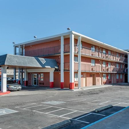 Pueblo Inn Eksteriør billede
