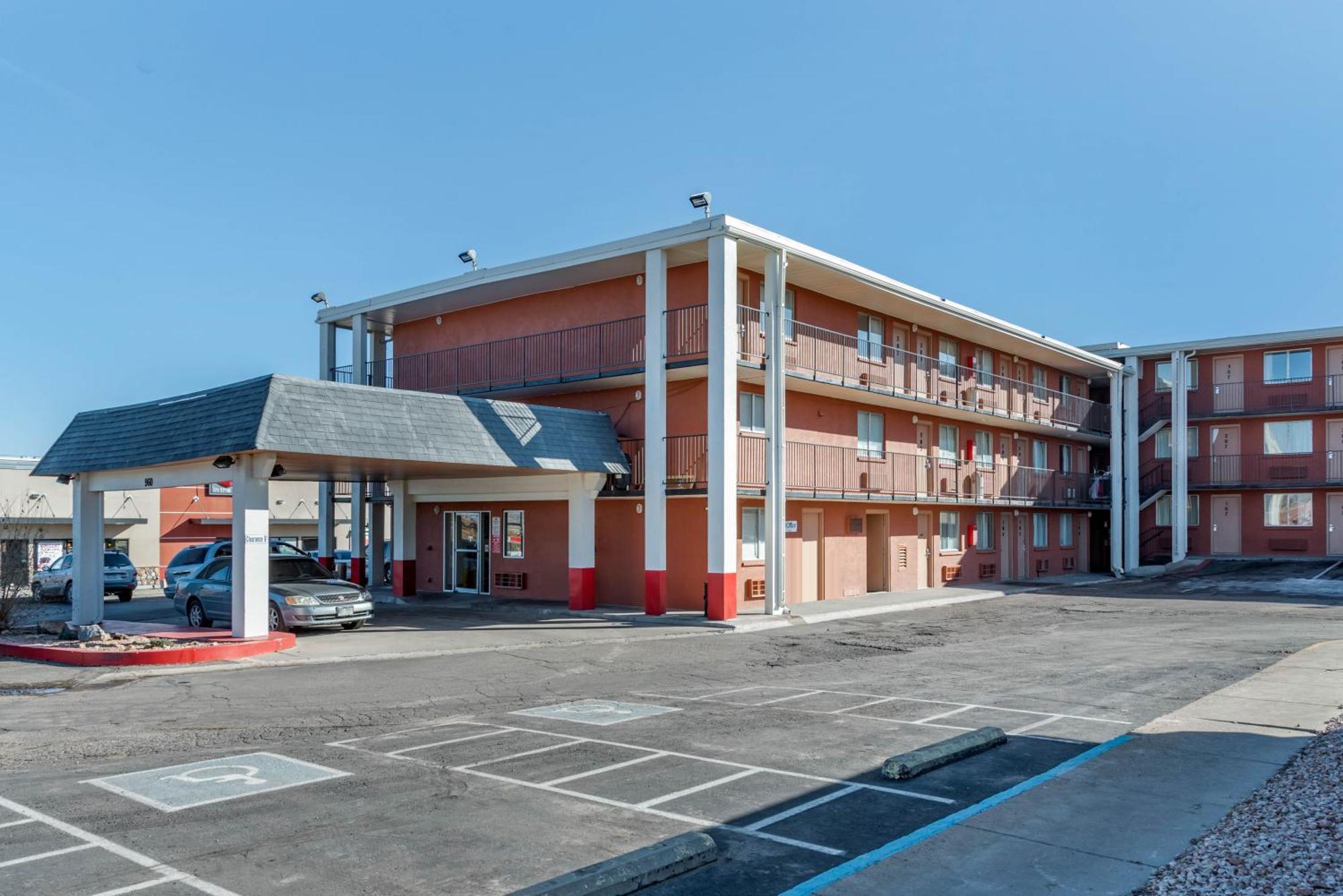 Pueblo Inn Eksteriør billede
